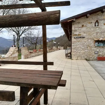 Alloggio per agriturismo Le Cascine Castel di Tora